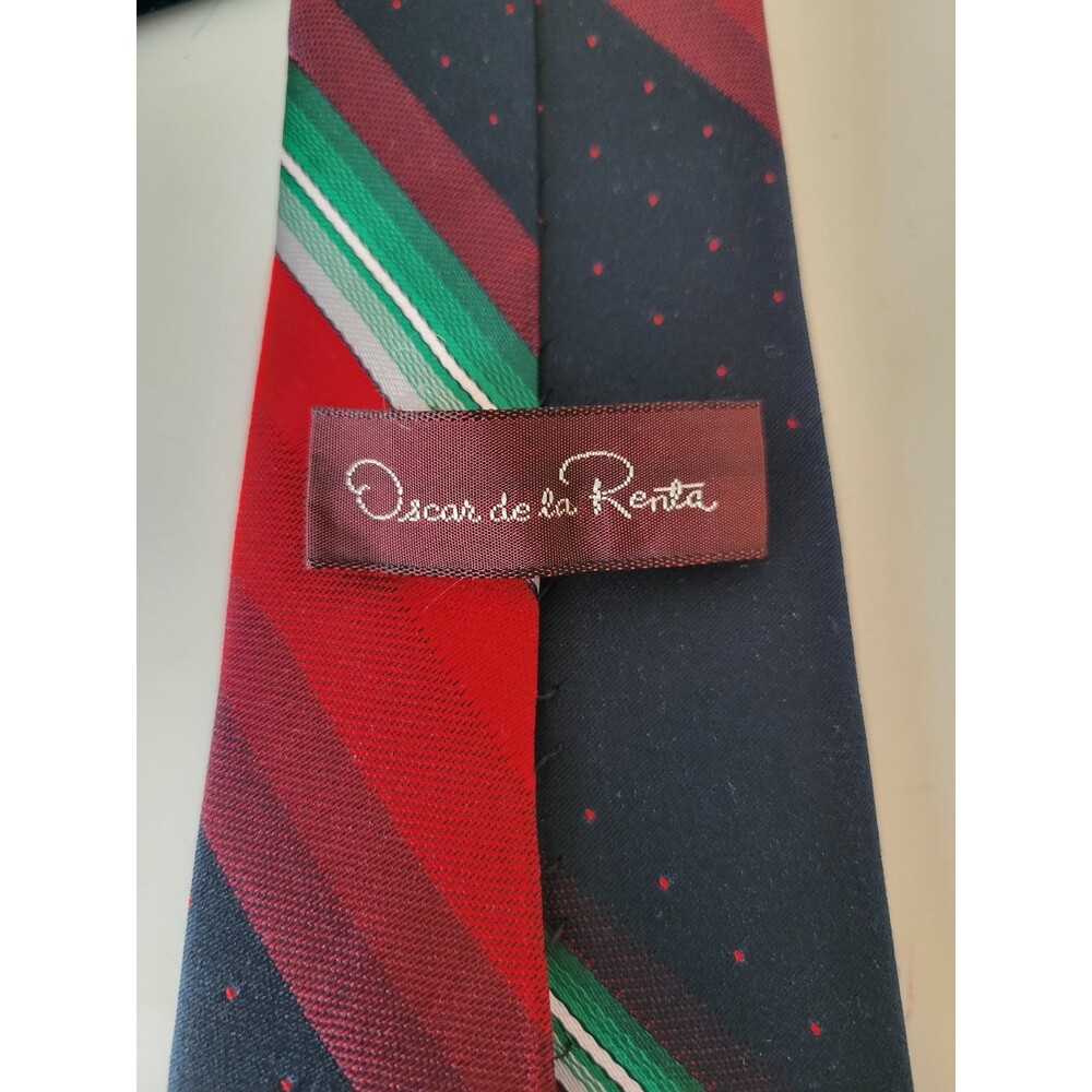 Oscar de la Renta Men's Silk Tie Red Green Navy Striped 57in